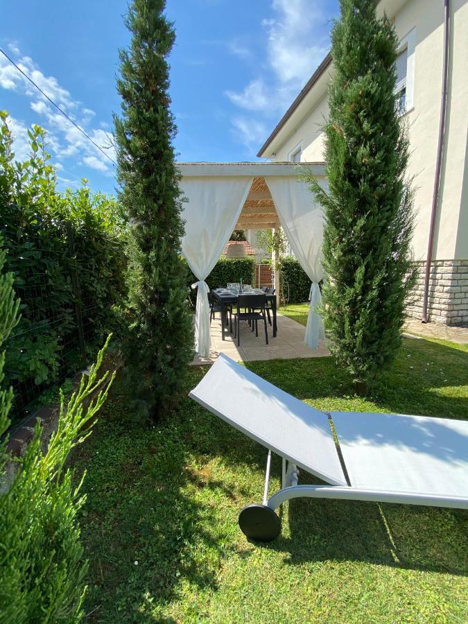 Nave York Apartment Lucca Exterior photo